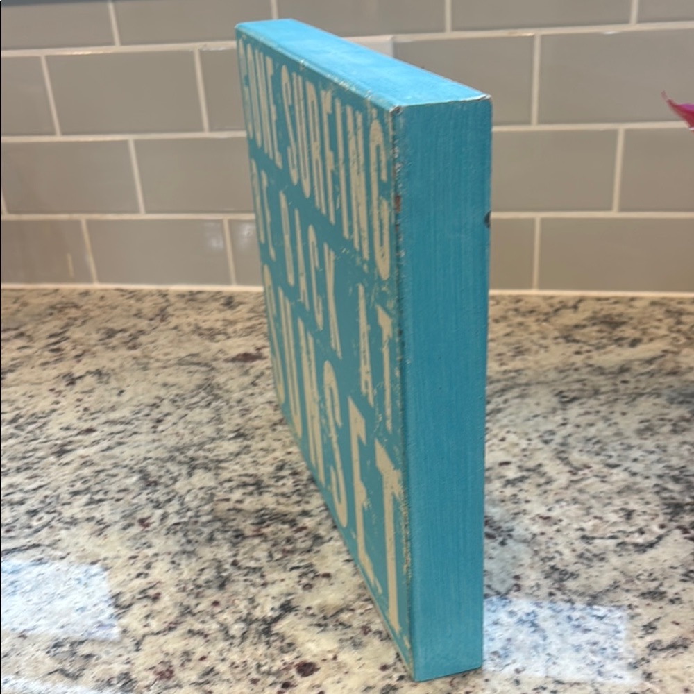 “Gone surfing” wooden wall sign / Decor - Picture 4 of 9